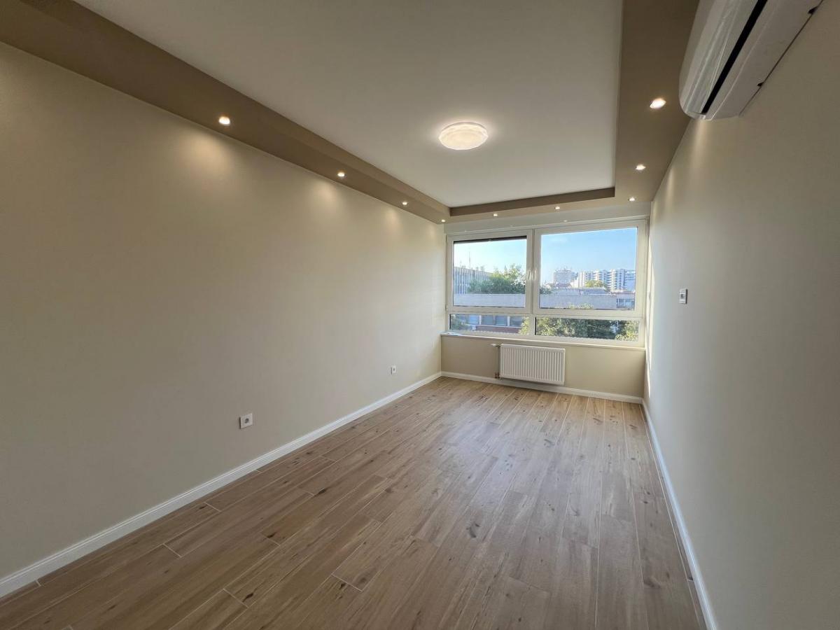 Lokal Izdavanje Novi Sad  101 m2