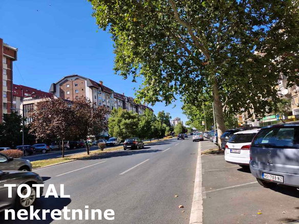 Lokal na prodaju, Bulevar Oslobođenja, Novi Sad, 22m², 99.500 €
