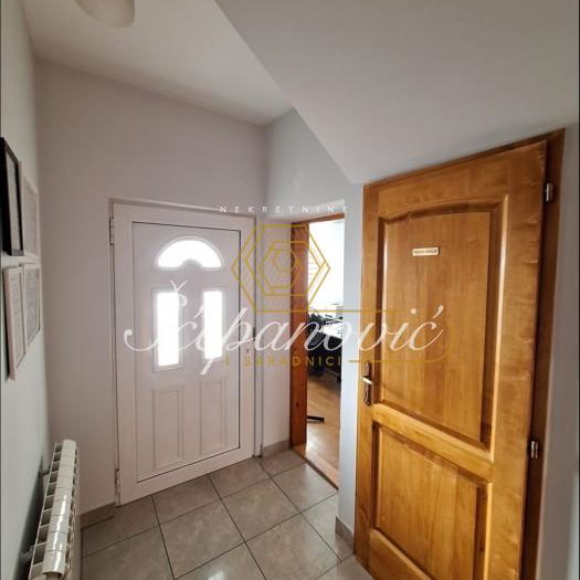 Kuća na prodaju, Veternik, Novi Sad, 259m², 320.000 €