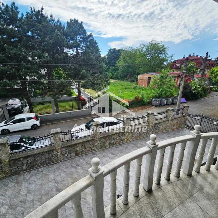 Četvorosoban stan za izdavanje, Dedinje, Beograd, 115m², 1.400 €/mes