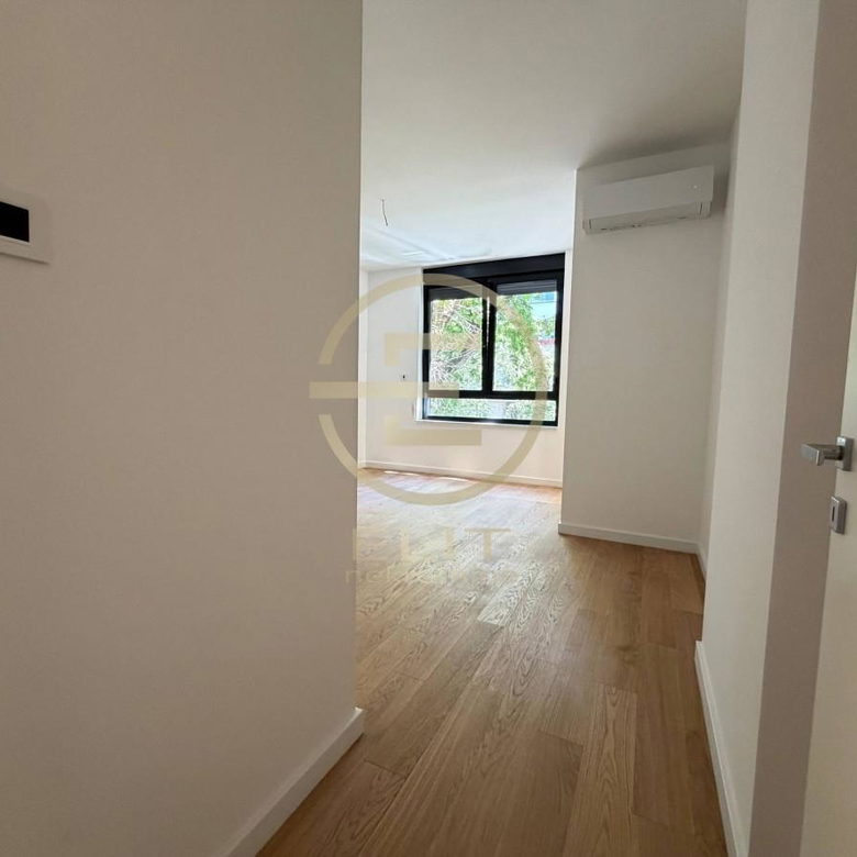 Lokal za izdavanje, Centar, Novi Sad, 126m², 1.890 €/mes