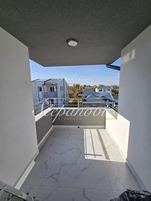 lokali-izdavanje-2UvEKzAgwF Četvorosoban stan na prodaju, Kamenjar, Novi Sad, 88m², 193.000 €