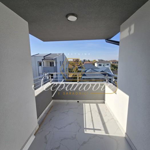 Četvorosoban stan na prodaju, Kamenjar, Novi Sad, 88m², 193.000 €