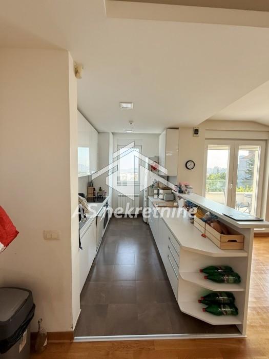 Stan Izdavanje Beograd Senjak 157 m2