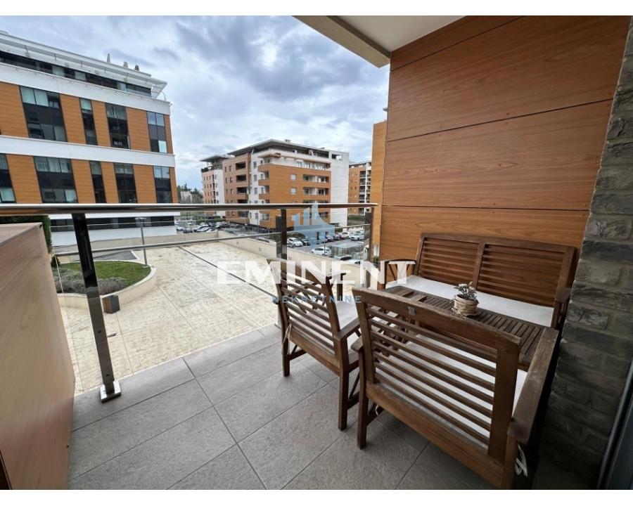 lokali-izdavanje-2zUI9mHhvu Trosoban stan za izdavanje, A Blok – Blok 67a, Beograd, 69m², 2. sprat, 1.250 €/mes