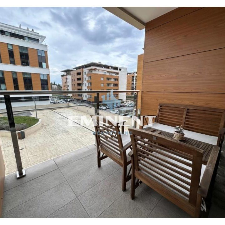 Trosoban stan za izdavanje, A Blok – Blok 67a, Beograd, 69m², 2. sprat, 1.250 €/mes