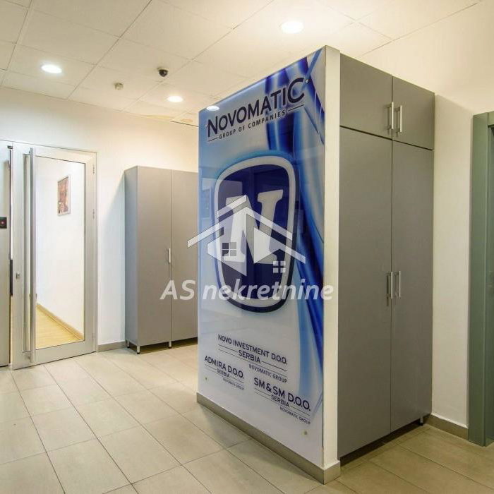 Lokal Izdavanje Beograd Bežanijska Kosa 1 335 m2