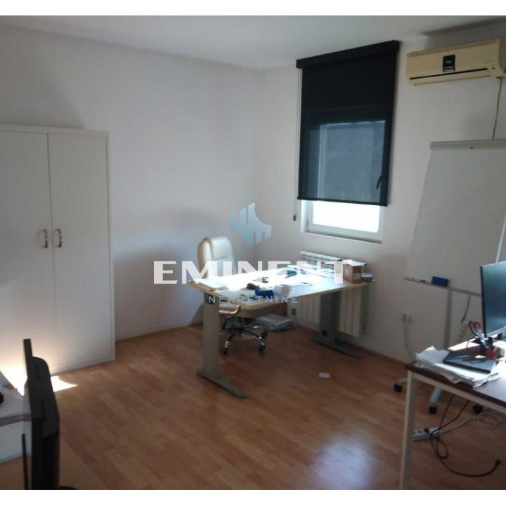 Lokal Izdavanje Beograd Altina 150 m2