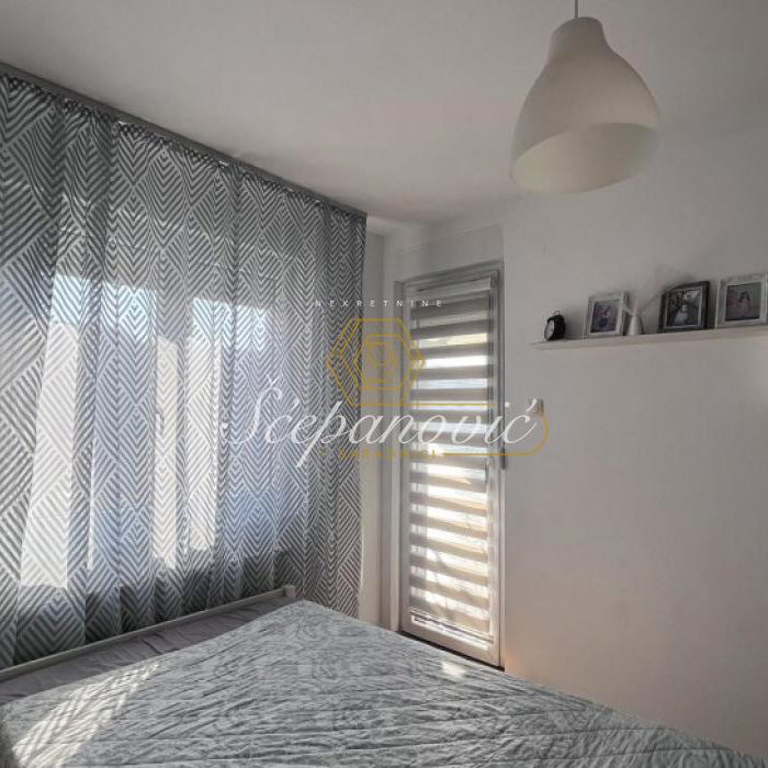 Stan Prodaja Novi Sad  75 m2