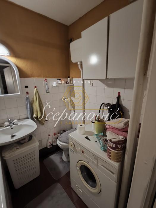 lokali-izdavanje-C61vBHdOEj Četvorosoban stan na prodaju, Novo Naselje, Novi Sad, 74m², 175.000 €