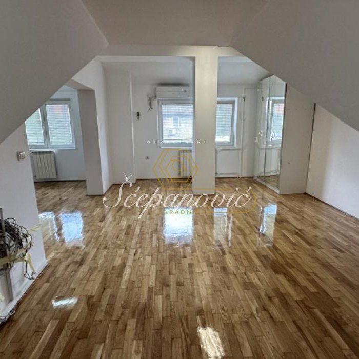 Petosoban stan na prodaju, Centar, Novi Sad, 238m², 460.000 €