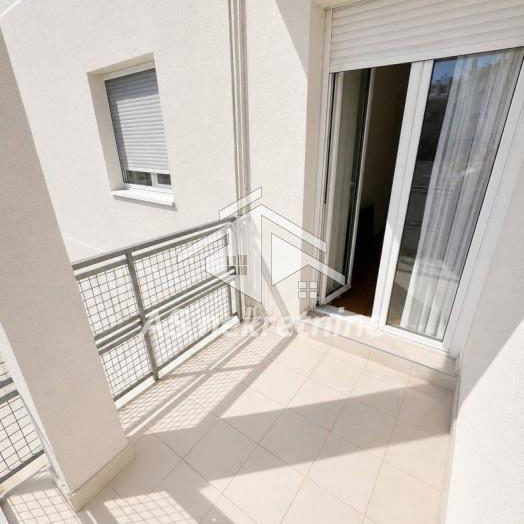 Četvorosoban stan za izdavanje, Dedinje, Beograd, 95m², 2.200 €/mes