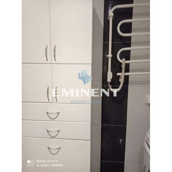 Trosoban stan na prodaju, Učiteljsko Naselje, Beograd, 133m², 299.000 €