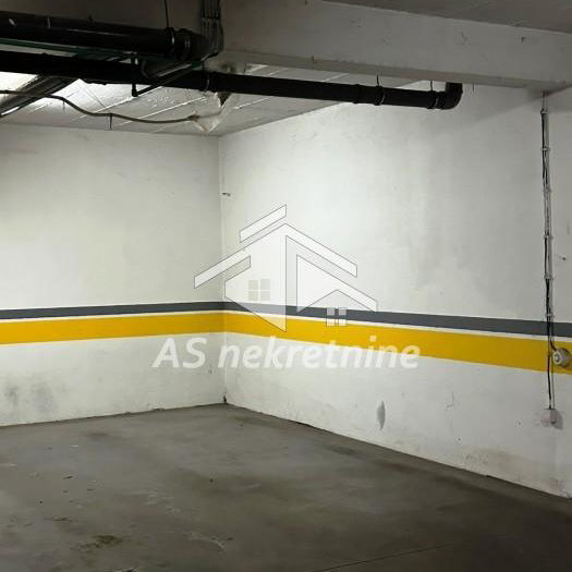 Trosoban stan za izdavanje, Lekino Brdo, Beograd, 81m², 1.000 €/mes