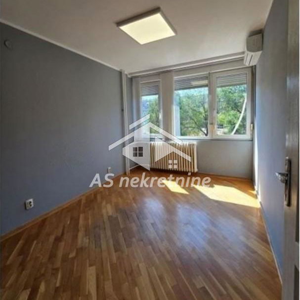Trosoban stan za izdavanje, Blok 22, Beograd, 73m², 800 €/mes