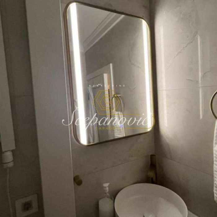 Trosoban stan na prodaju, Bulevar Oslobođenja, Novi Sad, 71m², 209.500 €