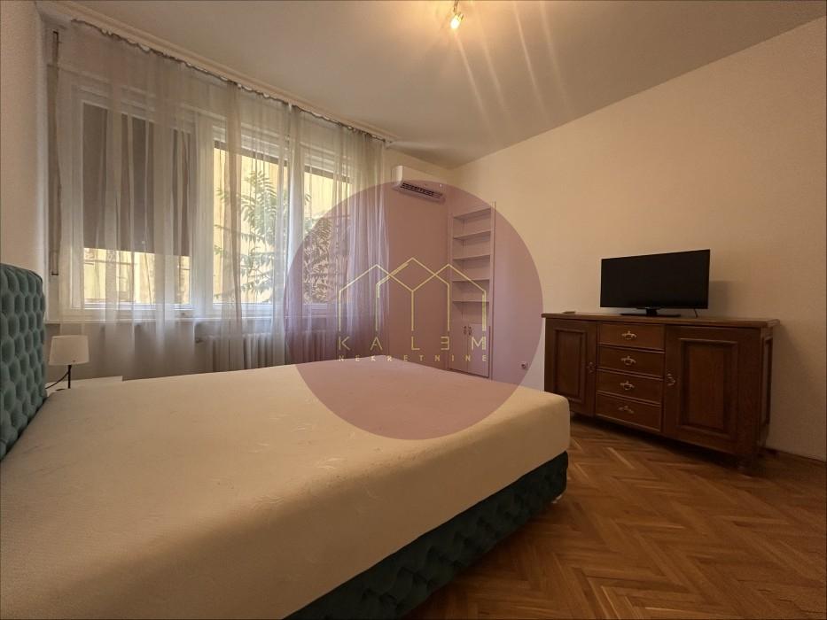 Dvosoban stan na prodaju, Kalenić Pijaca, Beograd, 61m², 297.000 €