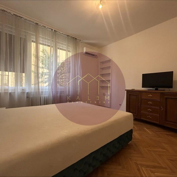 Dvosoban stan na prodaju, Kalenić Pijaca, Beograd, 61m², 297.000 €