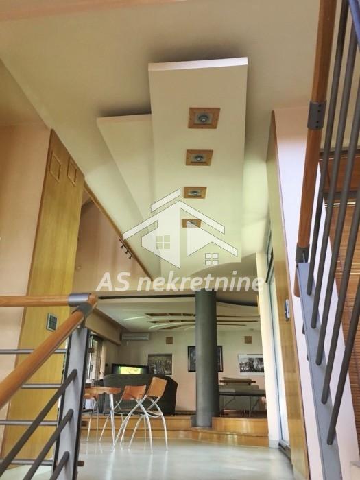 Kuća Izdavanje Beograd FON 400 m2