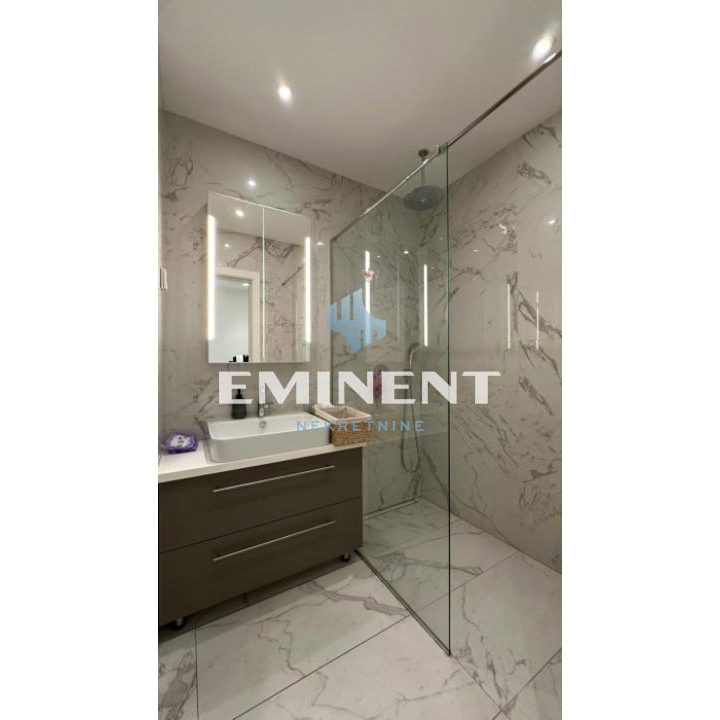 Četvorosoban stan na prodaju, Blok 65, Beograd, 123m², 650.000 €