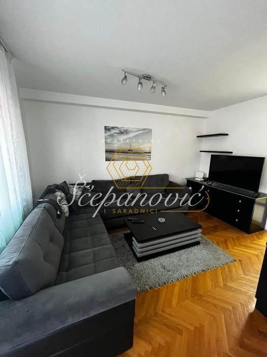 Trosoban stan na prodaju, Grbavica, Novi Sad, 71m², 166.000 €