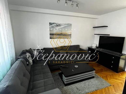 Stan Prodaja Novi Sad  71 m2