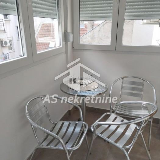 Dvosoban stan za izdavanje, Hram Svetog Save, Beograd, 54m², 2. sprat, 850 €/mes