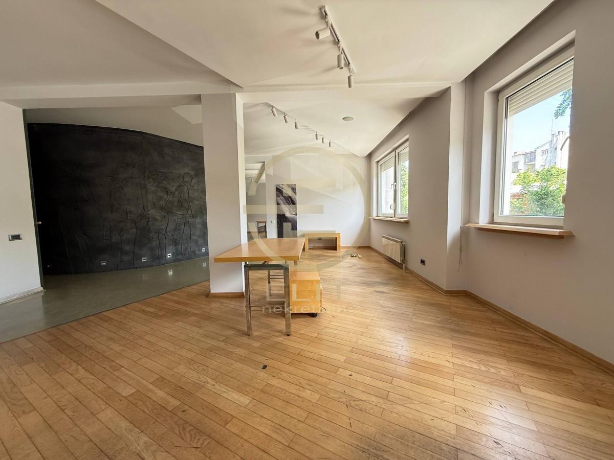 Lokal za izdavanje, Centar, Novi Sad, 254m², 2.000 €/mes