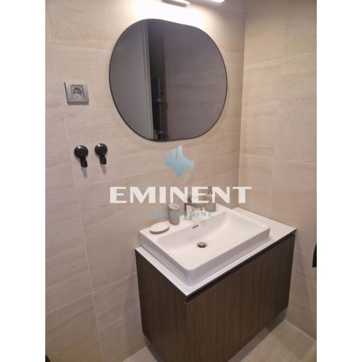 Dvosoban stan za izdavanje, Blok 65, Beograd, 56m², 5. sprat, 1.000 €/mes