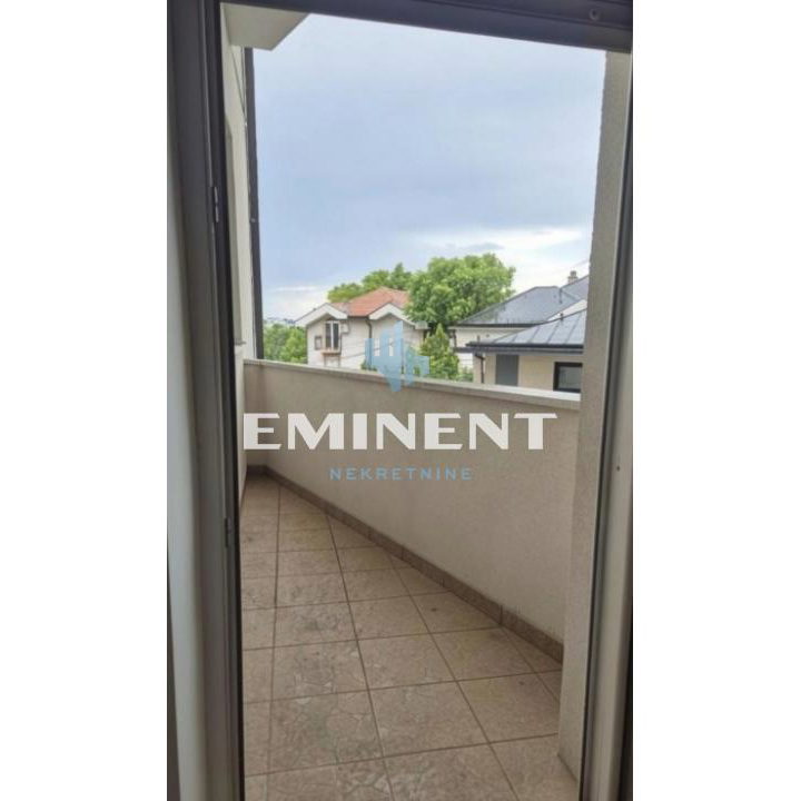 Trosoban stan za izdavanje, Kluz, Beograd, 90m², 800 €/mes