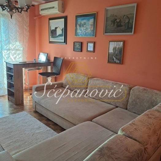 Stan Izdavanje Novi Sad  83 m2