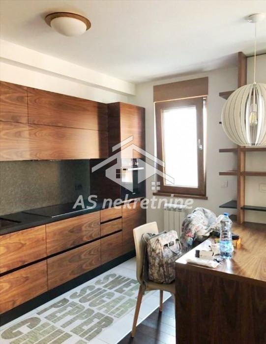 Stan Izdavanje Beograd  70 m2