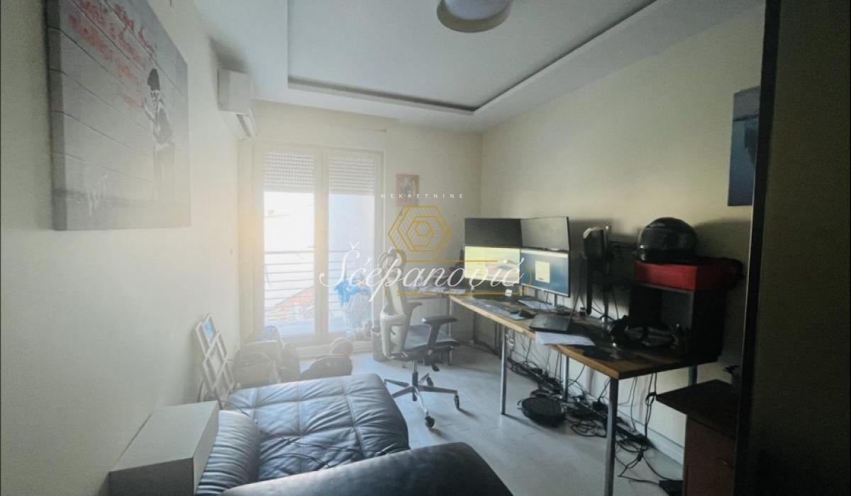 lokali-izdavanje-WsU7jb7ITw Petosoban stan na prodaju, Rotkvarija, Novi Sad, 181m², 420.000 €