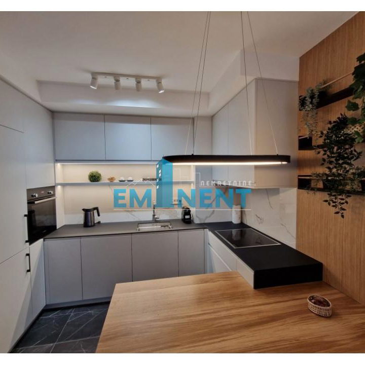 Stan Izdavanje Beograd Blok 63 52 m2