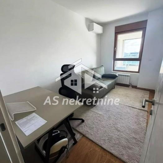 Četvorosoban stan za izdavanje, Blok 65, Beograd, 105m², 10. sprat, 2.100 €/mes
