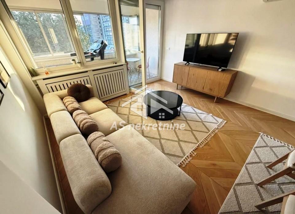 Stan Izdavanje Beograd Stan Izdavanje Beograd Blok 33 - Geneks 76 m2