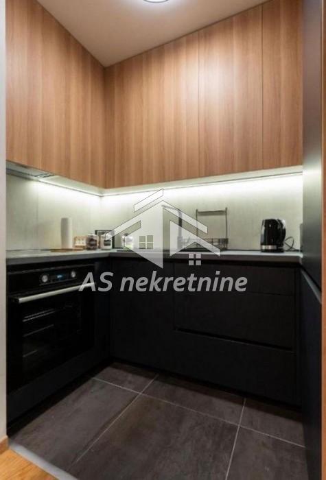 Stan Izdavanje Beograd Južni Bulevar 55 m2