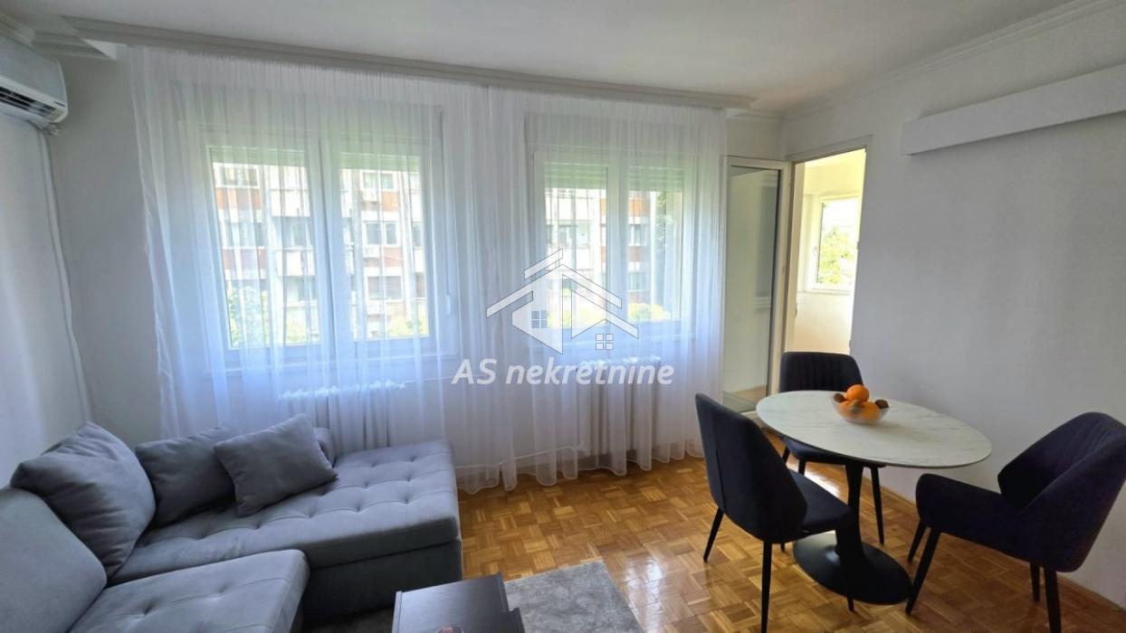 Stan Izdavanje Beograd Stan Izdavanje Beograd Slavija 46 m2