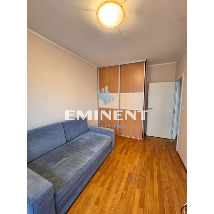 Stan Izdavanje Beograd Lekino Brdo 67 m2