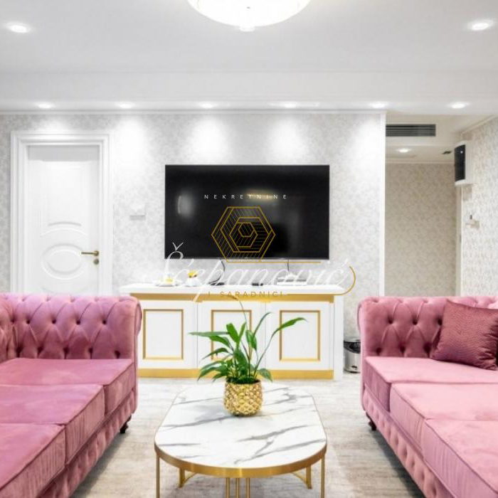 Lokal za izdavanje, Centar, Novi Sad, 1227m², 23.000 €/mes