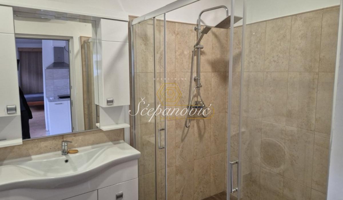 Kuća na prodaju, Bački Gračac, Odžaci, 430m², 145.000 €