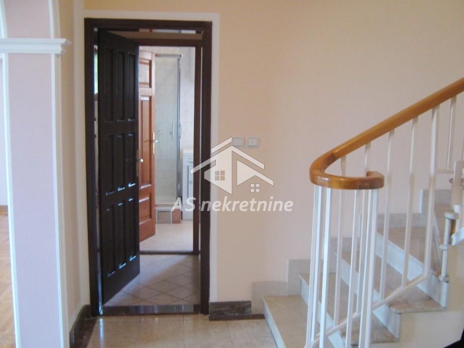 lokali-izdavanje-beograd-7Bh6GBX34g Petosoban stan za izdavanje, Dedinje, Beograd, 200m², 2.000 €/mes