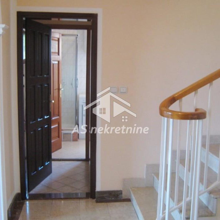 Petosoban stan za izdavanje, Dedinje, Beograd, 200m², 2.000 €/mes