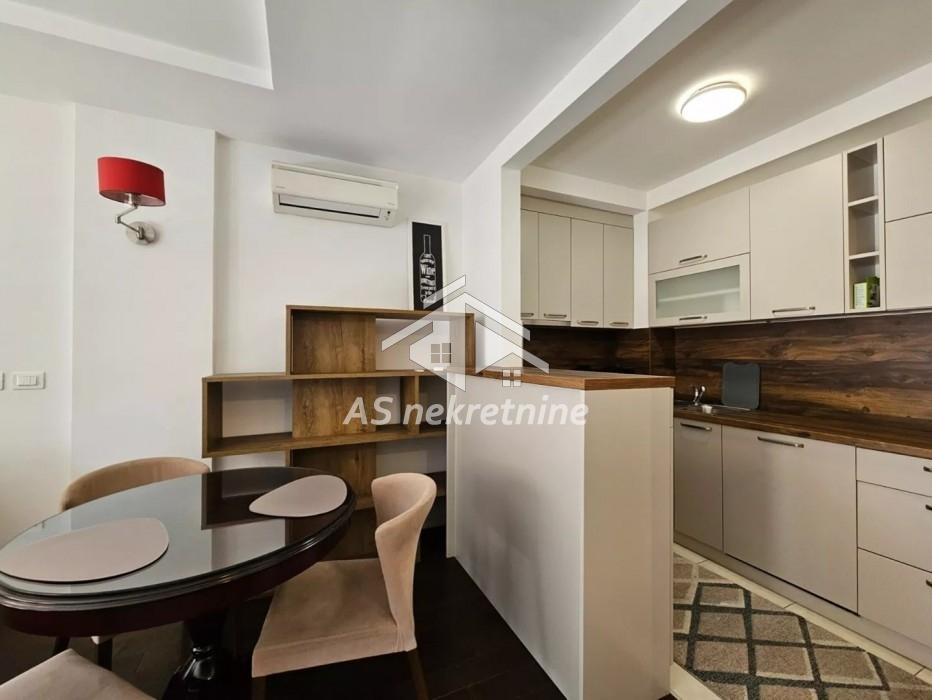 Stan Izdavanje Beograd  54 m2