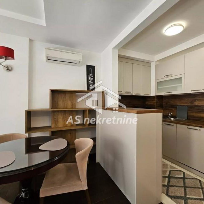 Stan Izdavanje Beograd  54 m2