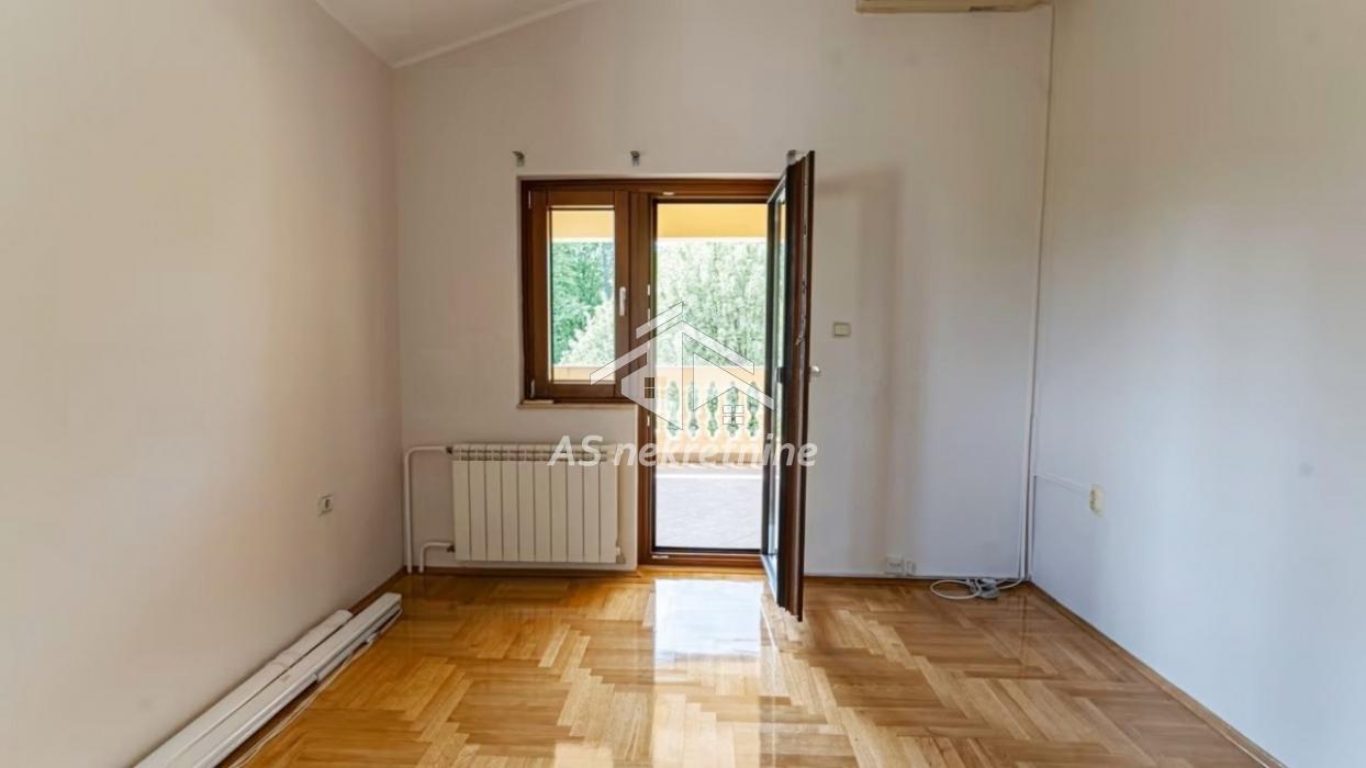 Petosoban stan za izdavanje, Dedinje, Beograd, 210m², 2.450 €/mes