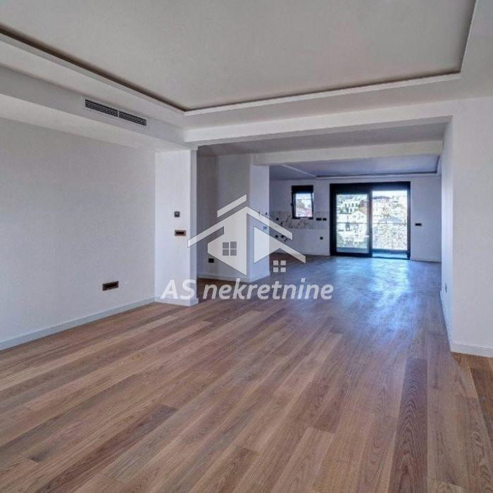 Stan Prodaja Beograd Južni Bulevar 197 m2