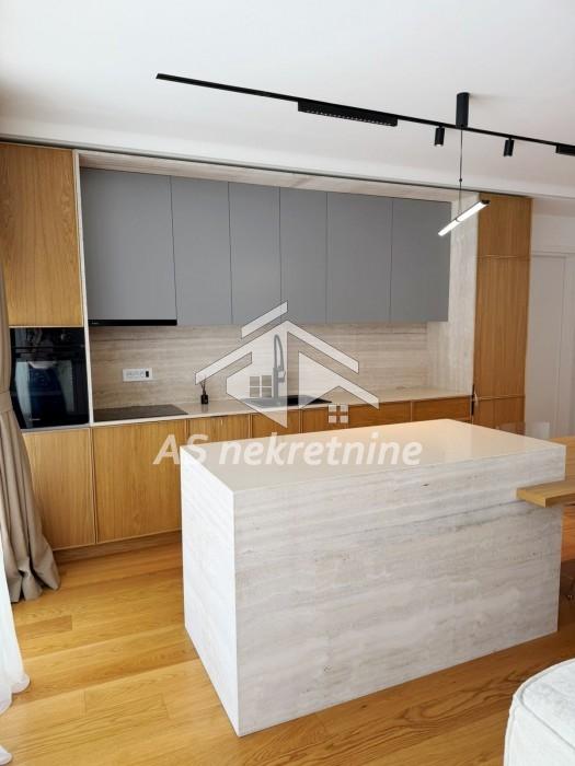 Stan Izdavanje Beograd Crveni Krst Vračar 125 m2