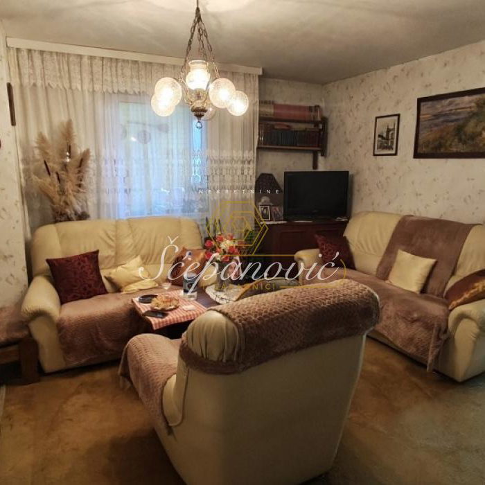 Stan Prodaja Novi Sad  74 m2