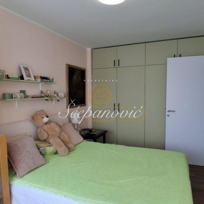 Stan Prodaja Novi Sad  76 m2
